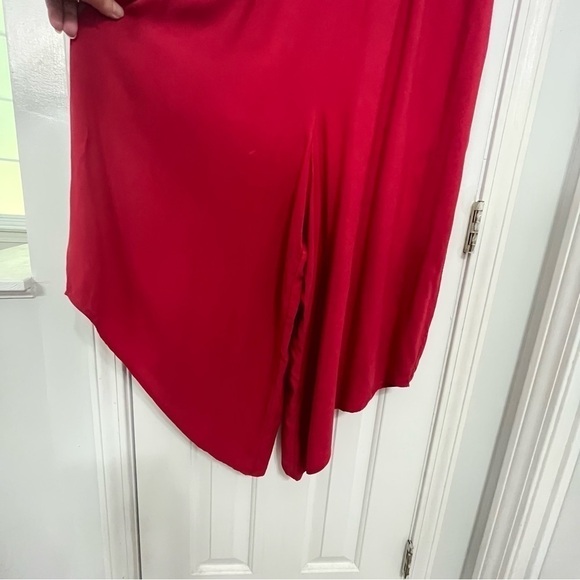 Kate & Mallory berry red pullon diagonal hem oversized jumpsuit, XS. - Picture 4 of 7